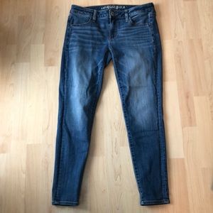 American Eagle Super Low Jegging Sz. 6 Short